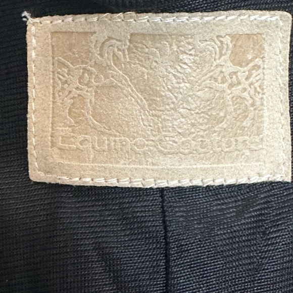 Show jacket - Picture 3 of 3